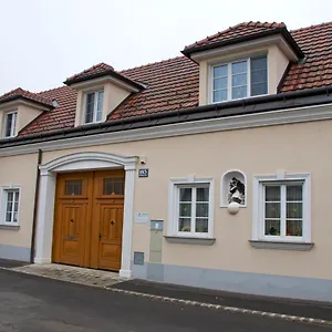 privatzimmer-familie-schwarz.vienna-besthotels.com/